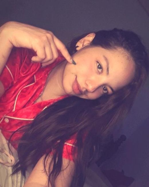 Kiari, verified profile preview on PeachChat