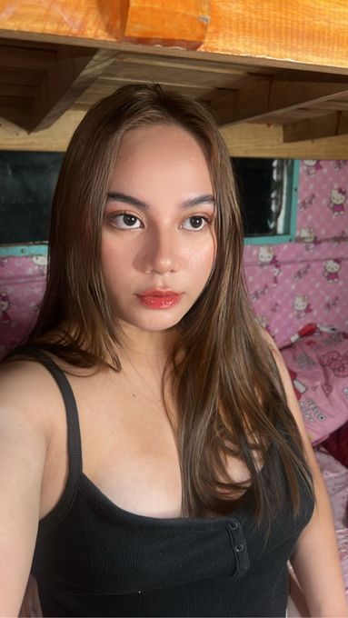 Dolce, verified profile preview on PeachChat