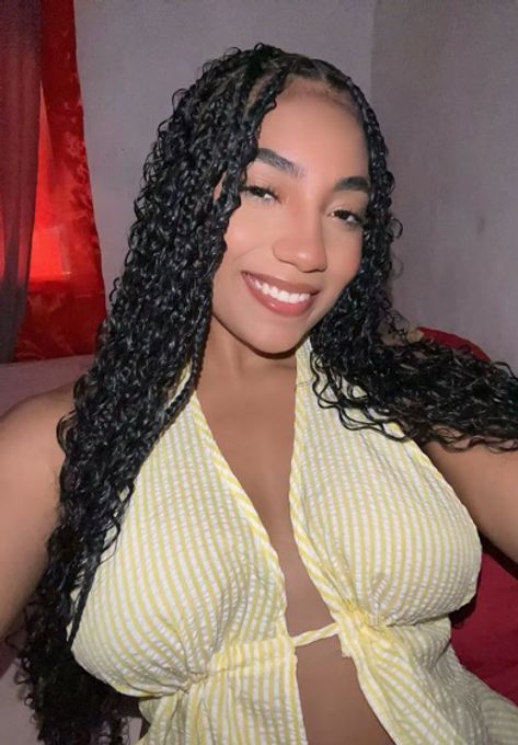 Sasha, verified profile preview on PeachChat